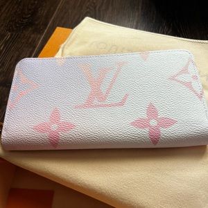 LV limited edition Spring in the City Zippy Wallet! Brand New! 100% Auth.
